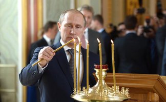 Ну что, кто-нибудь что-нибудь скажет про эту картинку? Может кто-то скажет что он тут делает? А может кто-то скажет про то как его обманули, в сети затащили. Поактивнее, товарищи!