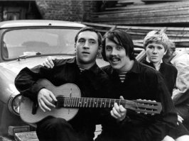 а чего Валентину Талызину не подписали?