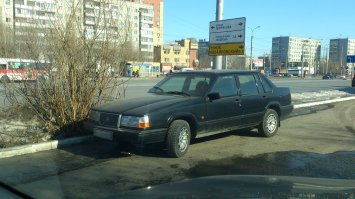 Динозавр моего бати перед продажей, весна 2015 года, Volvo 940, 1992 г.в. До сих пор на ходу и в нормальном состоянии.