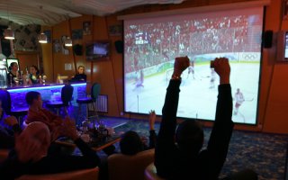 в больших магазинах такая вот комнатка не помешала бы