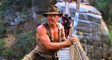 В Новой Зеландии туристы упали в реку с подвесного моста