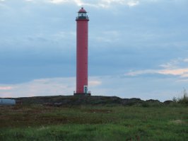 Вайдагубский маяк.
Кольский полуостров.
Мыс Немецкий - самая северная континентальная точка Европейской части России.

Сам маяк и вид с него.