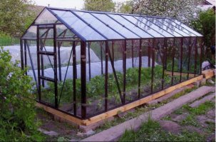 Да  у нас на каждой даче  такой креатив уже лет  50 !