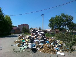 Самое место этим находкам тут, видимо просто секонд-хенд был ближе: