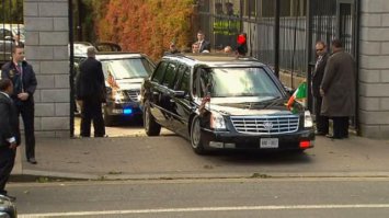 этот забыли) низкий таз радует глаз)