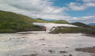 Соляной источник в горах Казахстана. Никто не собирает, копится...