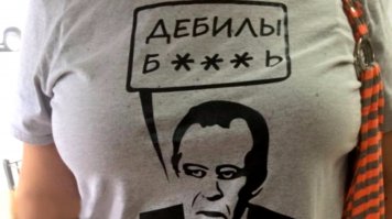 Андройд плохой,Андройд плохой...
И на каждом втором фото шутки про аккум - iPhone!