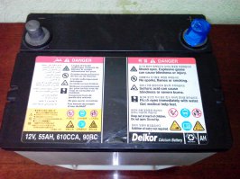 Здесь многие хвастаются своими батарейками,но я тоже хотел бы прокомментировать пару своих моментов. Первый момент- это "не удачный и хреновый" Delcor.:) А конкретно "Delkor 12v 55ah 610cca 90rc". 55 ампер мне лично всегда вполне хватло. В лютые морозы машина заводилась с пол оборота. Не хвастаюсь- говорю как есть. Ну,и,естественно,осенью машину нужно готовить к зиме.
Второй момент- 8 год пошёл. И только сейчас появляются признаки изношенности,которые начинают давать о себе знать.
Фото с драйвера: