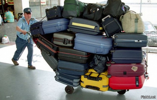 сколько поездок в такой куче выдержит этот чемодан ?
а так прикольно. но одной функции не хватает