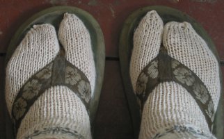 Утепляйся по-новому. Необычная одежда, которая спасет этой зимой 