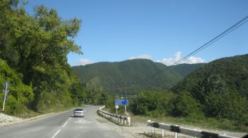 Забавные указатели населенных пунктов на наших дорогах