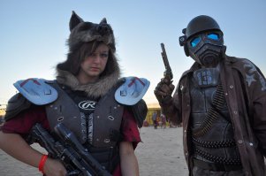 и фанаты Фоллаута тоже там :)