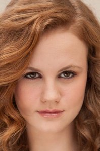 Виктор Цой по‑детски: 12-летняя девочка потрясающе перепела «Кукушку»