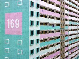 что с этой фоткой, когда прокручиваешь страницу вверхи вниз, какбудто перспектива двигается выше и ниже  Посмотрел другие фотки многоэтажек подобного ракурса, нет такого эффекта