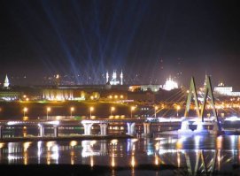 Может не в тему.. Это Казань - старая и новая.