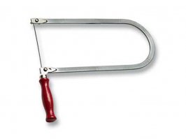 Небось этим выпиливал? Своими руками, мля