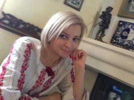 Этот пост об истории братской нам страны. Фашисты уйдут, а народ останется! 

Братских стран не существует. Есть одна своя страна и все остальные чужие. То же самое и народ. Нет братских народов, а есть один свой и все остальные.

"Фашисты уйдут" - а откуда же они взялись? Тягнибок и Фарион - не из Украины? Нацисты типа Билецкого и Заверухи - не украинцы? Всевозможные добровольческие батальоны набраны из какого-то ещё народа?

Сами по себе вышиванки красивы, но вот ассоциируются они сейчас с чем-то антироссийским и антирусским.

Утешает только прокурор...