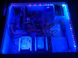 под шумок своим системником похвастаюсь:) есть недочеты, но в целом получилось нормально и главное железу комфортно по температуре. Процесс производства не снимал, поэтому вышло, как про сову:)