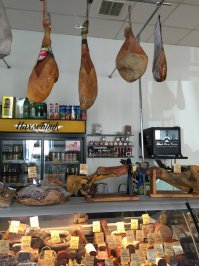 "Голодающая " Ялта )))))