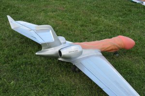 Отличная модель Ил-62 