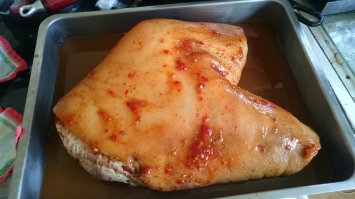 Очень люблю рульку! И кушать и готовить)))