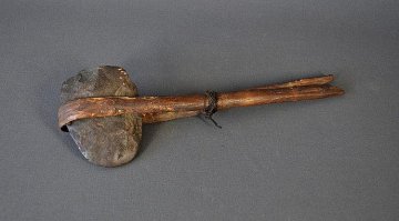 о чем пост? 
о том, что современные инструменты легче, удобнее, производительнее, опрятнее выглядят?
или: Вот помню, мамонту бивни ровняли...