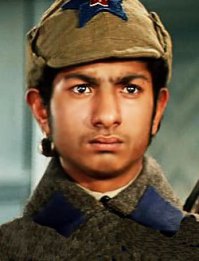 Крайний слева - это же цыган Яшка из "Нуловимых мстителей"