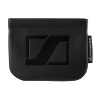 С наушниками - гемор. Удобнее чехол, как у Шенхайзеров. Быстро скрутил на пальцах, аккуратно в чехол убрал. Также аккуратно вынул. 9 из 10, что наушники быстро распутаются.