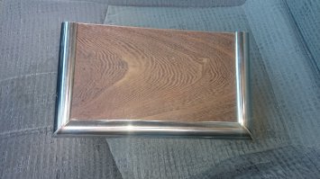 сам сегодня срукожопил, на скорую руку. Нашел в закромах досточку моренную. Трубка из нержавейки была. Петельки пришлось купить