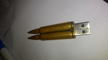 аналогично и мне мозг выносили за мою самодельную флешку патронов, что интересно в испании мне ни чего не сказали за неё.
вот почему у нас такое ?