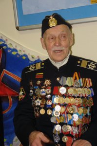 вот его фото в разные годы