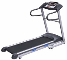 9 трендовых вещей, которые подойдут девушкам с любой комплекцией