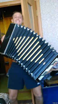 В канадском городе Онтарио один из дилерских центров BMW стоит закрытым вот уже 23 года