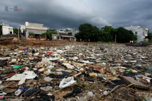 Прекрасные фотографии, очень хочется посетить эти места!!!
Хотя у этой страны, Страны - промышленного гиганта, есть и обратная сторона медали! Такой скачек в развитии не обошел стороной экологию этой страны! Об этом тоже надо не забывать!