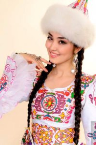 Друзья! Я сам казах, и конечно я буду говорить, что казашки самые красивые...но все же в каждой национальности своя красота, я знаю много казашек, которые без единого макияжа в сто раз красивее чем эти казахские знаменитости, но так же у меня много знакомых девушек русских, которые красивы настолько, что просто словами не опишешь...нет конкретной нации которые были бы на первом месте по красоте, ведь красота измеряется субъективно...