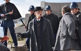 Михаил Боярский с дочерью Лизой в сериале" Шерлок Холмс".