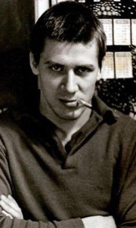 Андрей Иванович Краско умер во время съемок фильма "Ликвидация" в районной больнице украинского города Овидиополя в ночь с 4-го на 5-ое июля 2006 года в неполных 49 лет. "Скорая помощь" по вызову приехала через полтора часа. Но сердце Андрея Краско врачам удалось запустить. Его даставили в районную больницу, где еще полчаса врачи проводили реанимационные мероприятия. Но спасти Андрея Ивановича не удалось( При вскрытии установлен диагноз "острая сердечная недостаточность". 

 А ведь дымил как паровоз ! В одном интервью говорил , что потребовал сменить шофёра , который попросил его не курить в салоне машины !