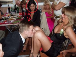 Выгонит она мужика из дома