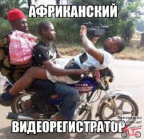 Водила припарковался вторым рядом и перекрыл движение