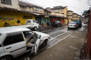 Хм, отчет интересный, вот только слова о идеальной чистоте улиц  - его фото говорят немного об обратном