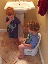 настоящий друг, терпеливо ждет=)