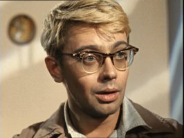 25 звездных доказательств того, что очки больше не для ботаников