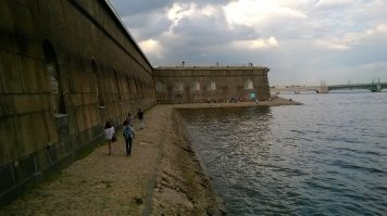 В сентябре сделано. Несколько часов там бродил, всё осмотрел-обнюхал, аж ноги устали.