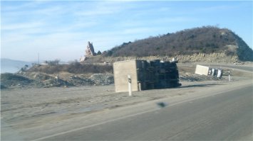 Им там везееееееет...  нет таких ветров, как у нас....