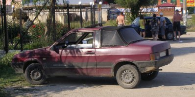 Всё может быть...



Сам фотографировал: