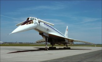 ...Легенда Советской авиации: Ту-144, самолет, рвущий небо ....Самолет-легенду разработали в середине 60-х годов инженеры КБ Туполева. 31 декабря 1968 года самолет поднялся в воздух, первый полет выполнил испытатель ОКБ А. Н. Туполева Эдуард Елян. СССР на два месяца опередил англо-французского конкурента, «Конкорда». Ту-144 также является первым в истории пассажирским авиалайнером, преодолевшим звуковой барьер, это произошло 5 июня 1969 года.

Самолет установил массу мировых рекордов. Вообще - Ту-144 казался квинтэссенцией, наглядной демонстрацией всей технологической мощи Советского Союза. В конструкции самолета была применена масса новаторских решений, на десятилетия опередивших свое время.
Пожалуй, Ту-144 один из самых красивых советских самолетов...История сверхсамолета оказалась недолгой и трагичной. 3 июня 1973 года, на международном салоне Ле-Бурже, Ту-144 погиб, выполняя испытательный полет. Весь экипаж из 6 пилотов разделил участь самолета..
Официальные итоги расследования засекречены. Однако, наиболее популярной версией считается несчастный случай: французский летчик на истребителе "Мираж" должен был сфотографировать самолет, для чего вошел в опасное сближение. Пилоты Ту-144 уводя машину от столкновения вошли в резкий маневр, который разрушил корпус самолета.
Испытательный полет: Ту-144 с выпущенными шасси, его сопровождают 2 истребителя...История сверхсамолета оказалась недолгой и трагичной. 3 июня 1973 года, на международном салоне Ле-Бурже, Ту-144 погиб, выполняя испытательный полет. Весь экипаж из 6 пилотов разделил участь самолета..
Официальные итоги расследования засекречены. Однако, наиболее популярной версией считается несчастный случай: французский летчик на истребителе "Мираж" должен был сфотографировать самолет, для чего вошел в опасное сближение. Пилоты Ту-144 уводя машину от столкновения вошли в резкий маневр, который разрушил корпус самолета.
Испытательный полет: Ту-144 с выпущенными шасси, его сопровождают 2 истребителя...История сверхсамолета оказалась недолгой и трагичной. 3 июня 1973 года, на международном салоне Ле-Бурже, Ту-144 погиб, выполняя испытательный полет. Весь экипаж из 6 пилотов разделил участь самолета..
Официальные итоги расследования засекречены. Однако, наиболее популярной версией считается несчастный случай: французский летчик на истребителе "Мираж" должен был сфотографировать самолет, для чего вошел в опасное сближение. Пилоты Ту-144 уводя машину от столкновения вошли в резкий маневр, который разрушил корпус самолета.
Испытательный полет: Ту-144 с выпущенными шасси, его сопровождают 2 истребителя....
Тем не менее, Ту-144 недолго использовался для перевозки пассажиров по маршруту Москва-Алма-ата....