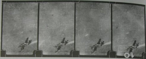 Летавший над Германией заместитель командира 176-го гвардейского истребительного авиаполка 25-летний майор Кожедуб сталкивался с обнаглевшими "союзниками" дважды. Сначала 22 апреля 1945 года его машину атаковала пара американских истребителей типа "Мустанг", но вскоре им пришлось горько пожалеть о своей наглости. Не прошло и двух минут, как один из "Мустангов" разлетелся на куски, а пилот второго еле успел выпрыгнуть с парашютом.

Еще более жаркий бой с американцами Кожедуб выдержал перед самым Днем Победы, когда эскадрилья нагруженных под завязку бомбовозов типа "Летающая крепость", игнорируя предупредительные выстрелы, вошла в пространство советской оккупационной зоны. Вогнав в землю три многомоторных гиганта, майор обратил в бегство остальных, но включить их в официальный список своих побед ему не позволили. Командир полка Павел Чупиков лишь пошутил, что с американцами подраться придется очень скоро, и в первый же день следующей войны их сбитые машины припишут на его счет задним числом.