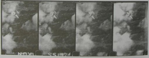 Летавший над Германией заместитель командира 176-го гвардейского истребительного авиаполка 25-летний майор Кожедуб сталкивался с обнаглевшими "союзниками" дважды. Сначала 22 апреля 1945 года его машину атаковала пара американских истребителей типа "Мустанг", но вскоре им пришлось горько пожалеть о своей наглости. Не прошло и двух минут, как один из "Мустангов" разлетелся на куски, а пилот второго еле успел выпрыгнуть с парашютом.

Еще более жаркий бой с американцами Кожедуб выдержал перед самым Днем Победы, когда эскадрилья нагруженных под завязку бомбовозов типа "Летающая крепость", игнорируя предупредительные выстрелы, вошла в пространство советской оккупационной зоны. Вогнав в землю три многомоторных гиганта, майор обратил в бегство остальных, но включить их в официальный список своих побед ему не позволили. Командир полка Павел Чупиков лишь пошутил, что с американцами подраться придется очень скоро, и в первый же день следующей войны их сбитые машины припишут на его счет задним числом.