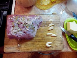 Вот, это лучшее всяких бутеров )))  Запечённое мясо, 1,5 часа разница между фотографиями ))))