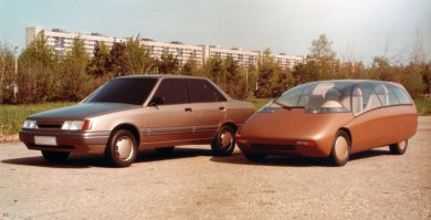 ВАЗ 2000 года vs Renault21 1994года